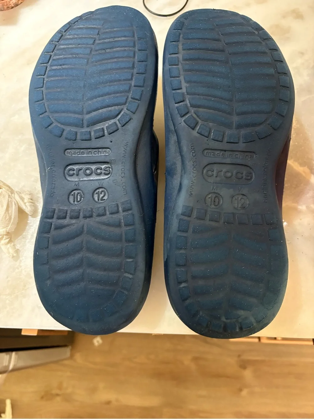Crocs Blue/Tan Flip Flops Men 10/Women 12 Beach Pool Vacation Everyday